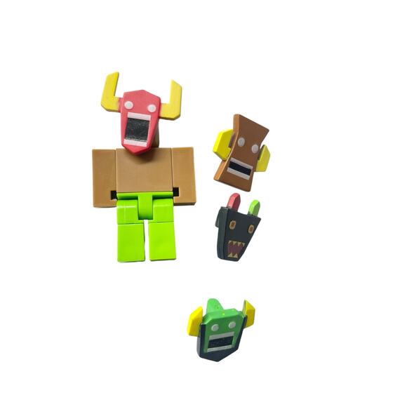 Roblox Mixed Lot Random Figures and Random Accessories No Codes - Picture 6 of 6